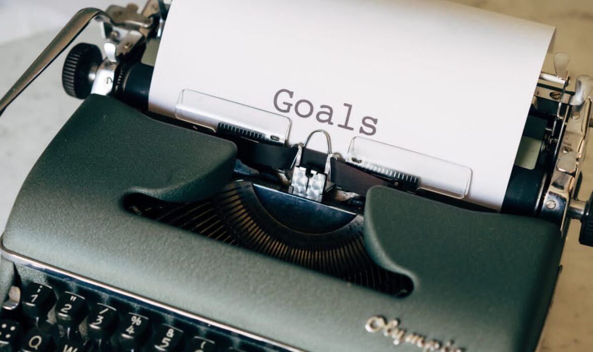 10 monthly goals ideas to help you grow in 2023