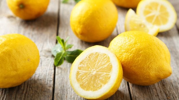 8 Foods That Naturally Cleanse and Detoxify Your Body