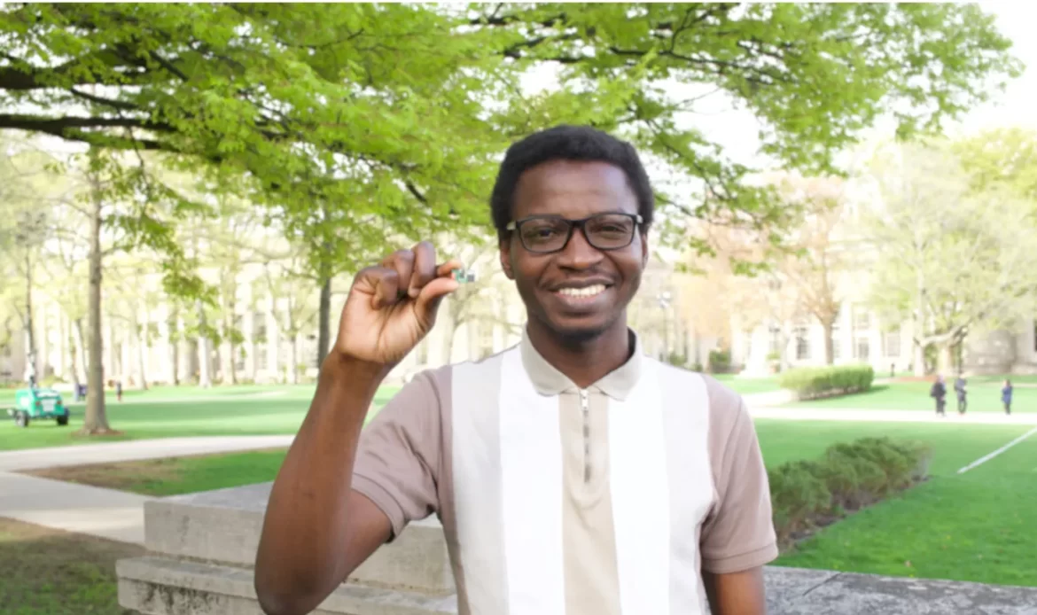 Oluwatobiloba Oyinlola Creates World’s Smallest GPS Device