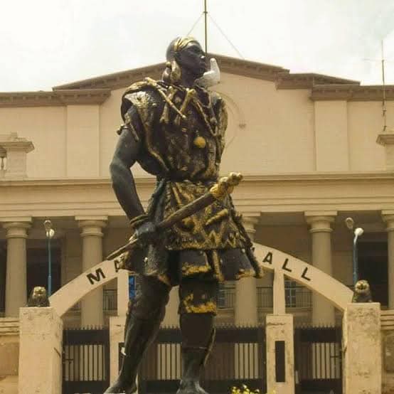 What Do You Know About the Statue at Mapo Hall?