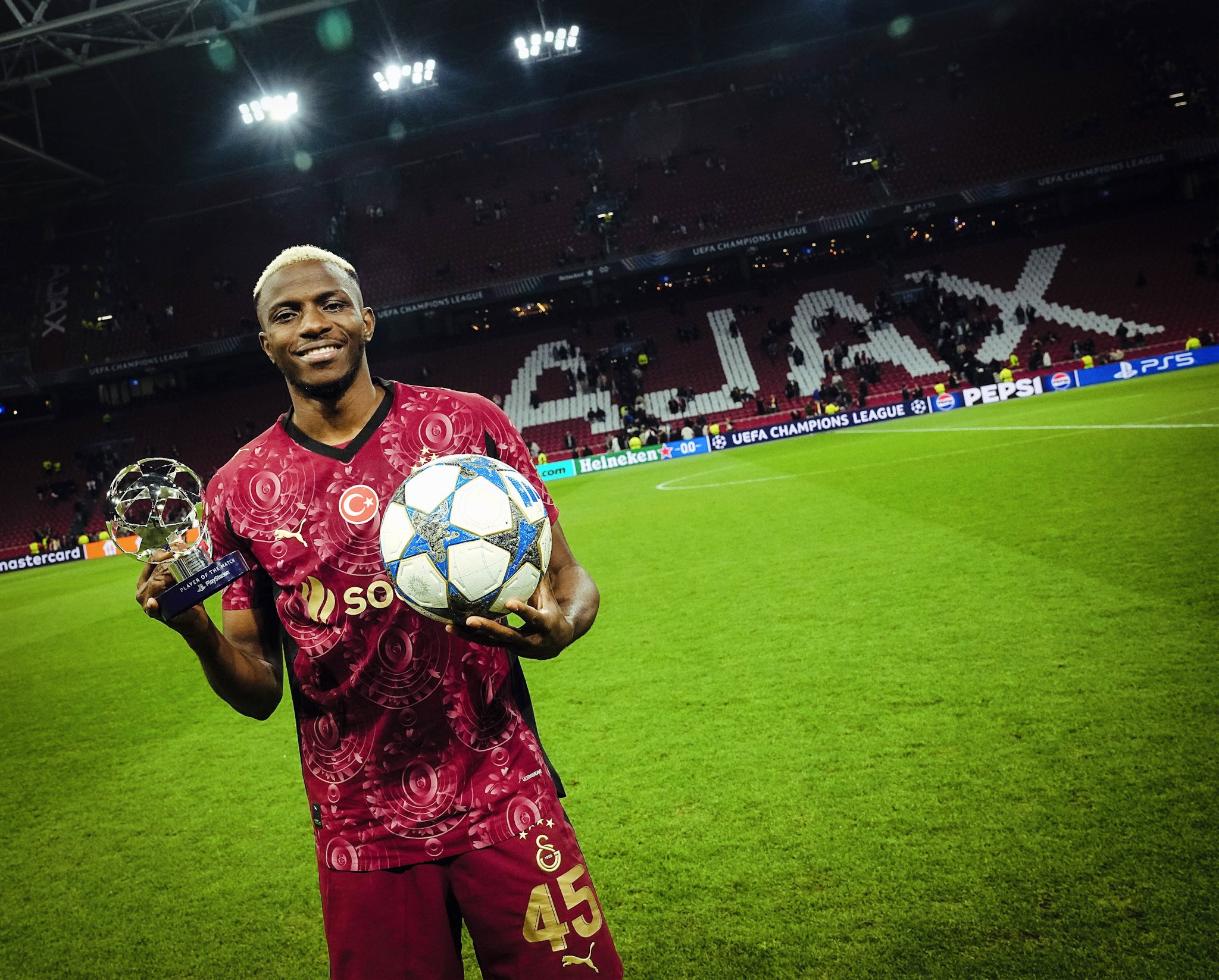Victor Osimhen Sets New Record in UEFA Champions League