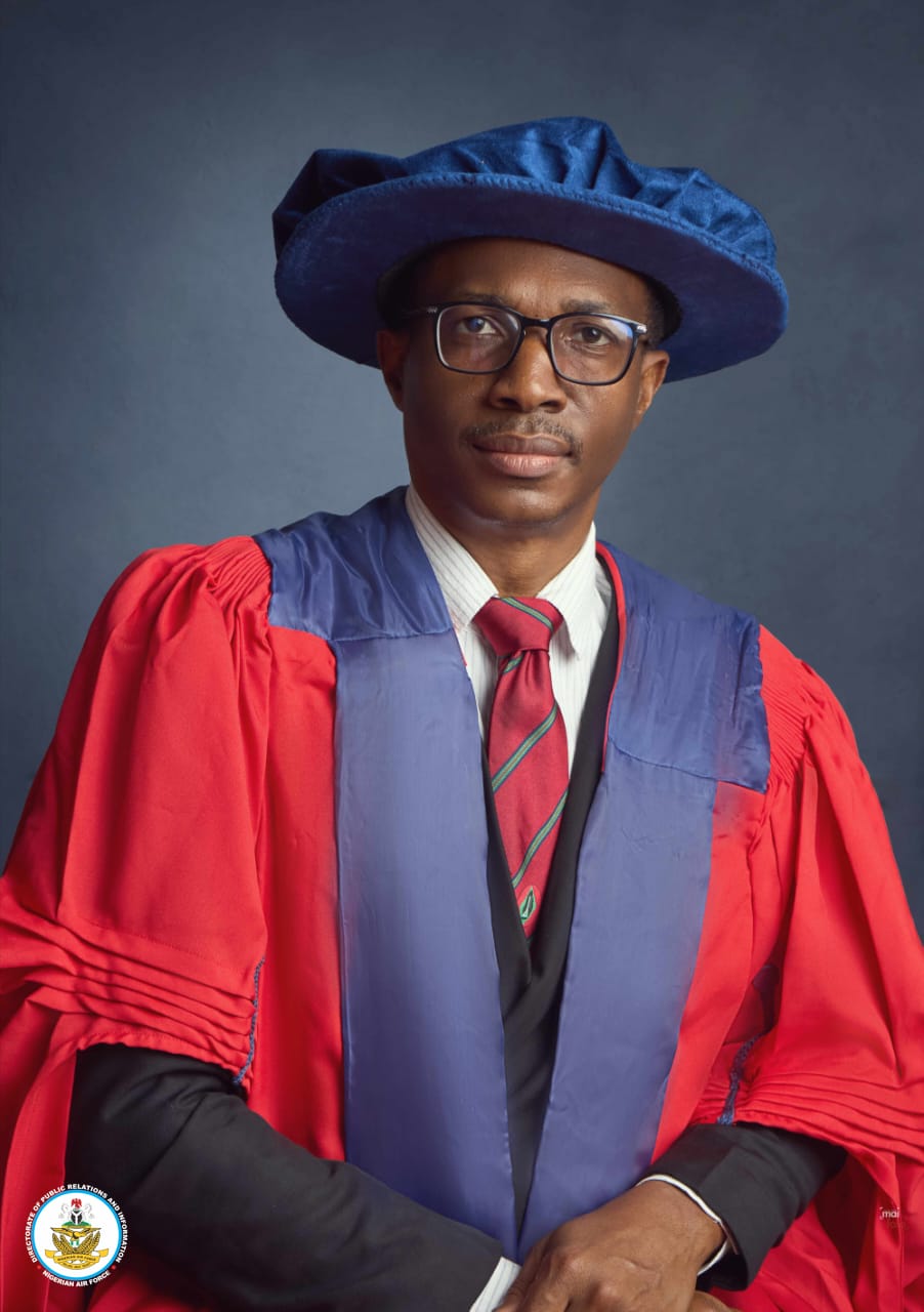 Captain A.O. Akinuli Wins Double Honours at West African Surgeons’ Conference