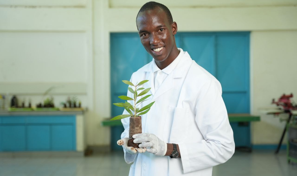 How Joseph Nguthiru Built HyaPak from an Environmental Challenge